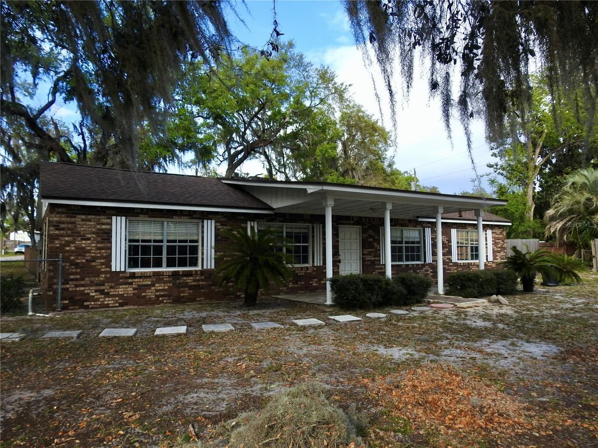 5107 COUNTY ROAD 163 — photo 1 of 39
