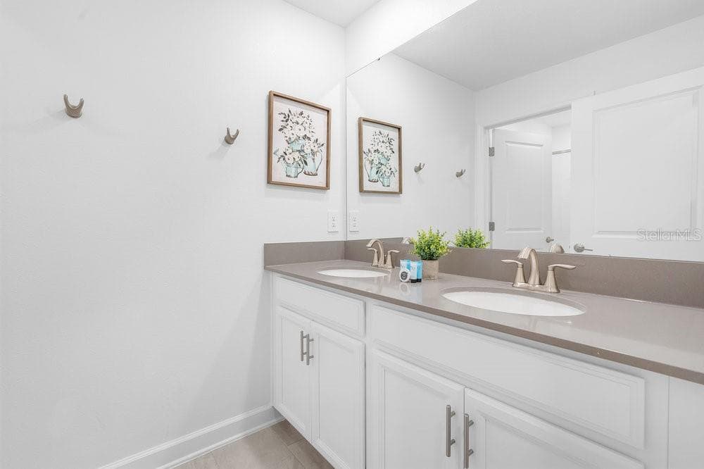 1148 KINGSBARN STREET — photo 22 of 48