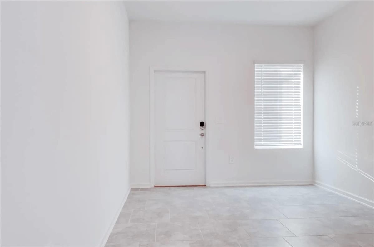3239 LAURENT LOOP — photo 10 of 28