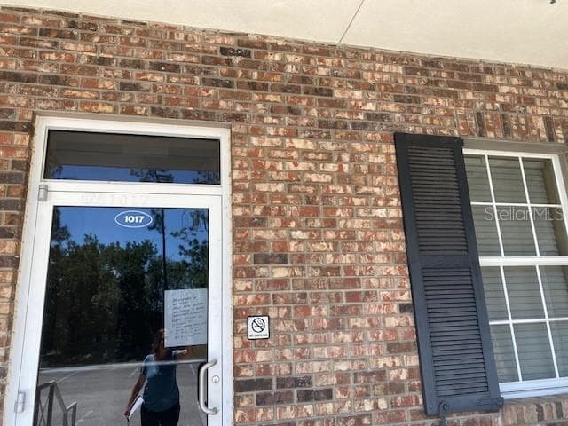 1045 PRIMERA BOULEVARD — photo 2 of 12