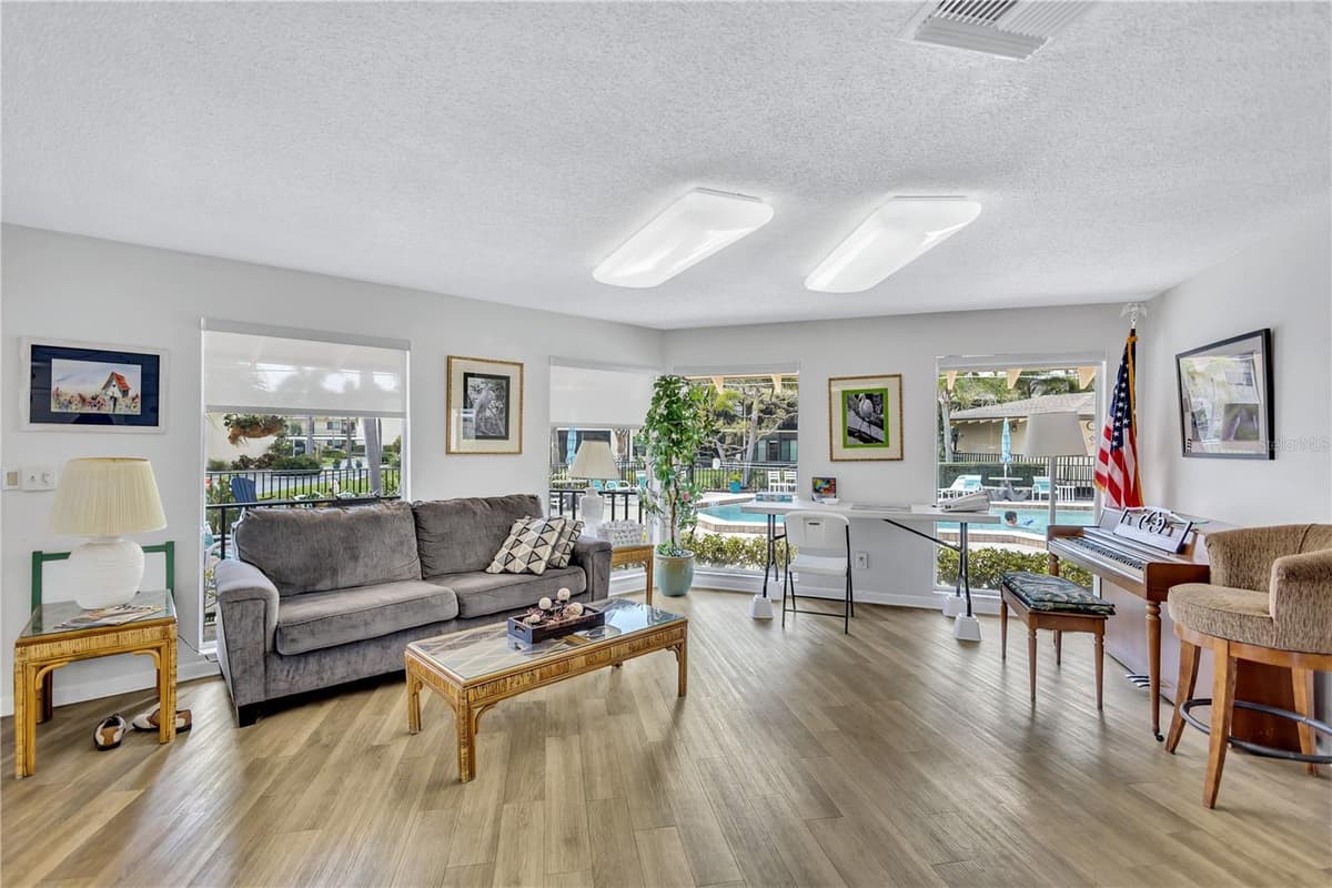 12300 VONN ROAD — photo 33 of 45