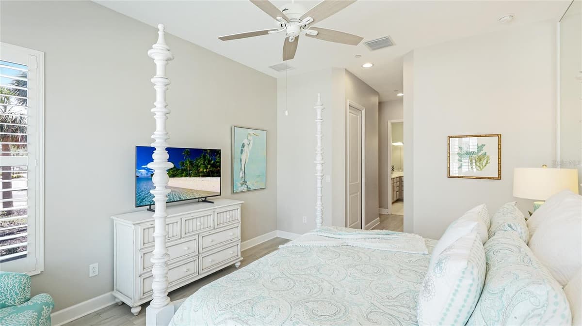 283 SAINT LUCIA DRIVE — photo 17 of 41