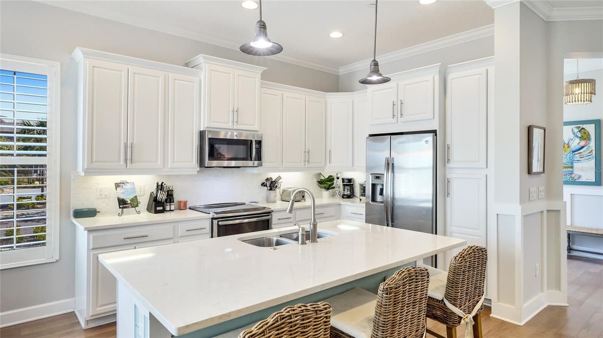 283 SAINT LUCIA DRIVE — photo 10 of 41