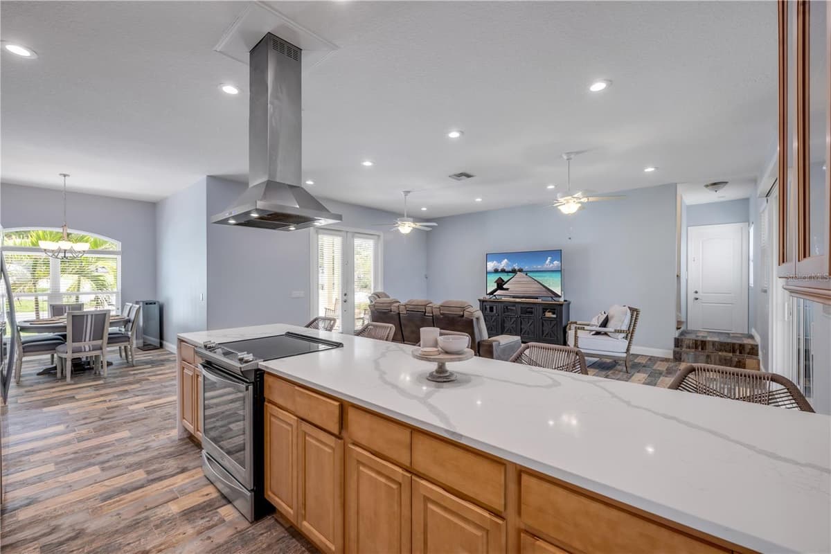 1804 SAXON DRIVE — photo 20 of 73