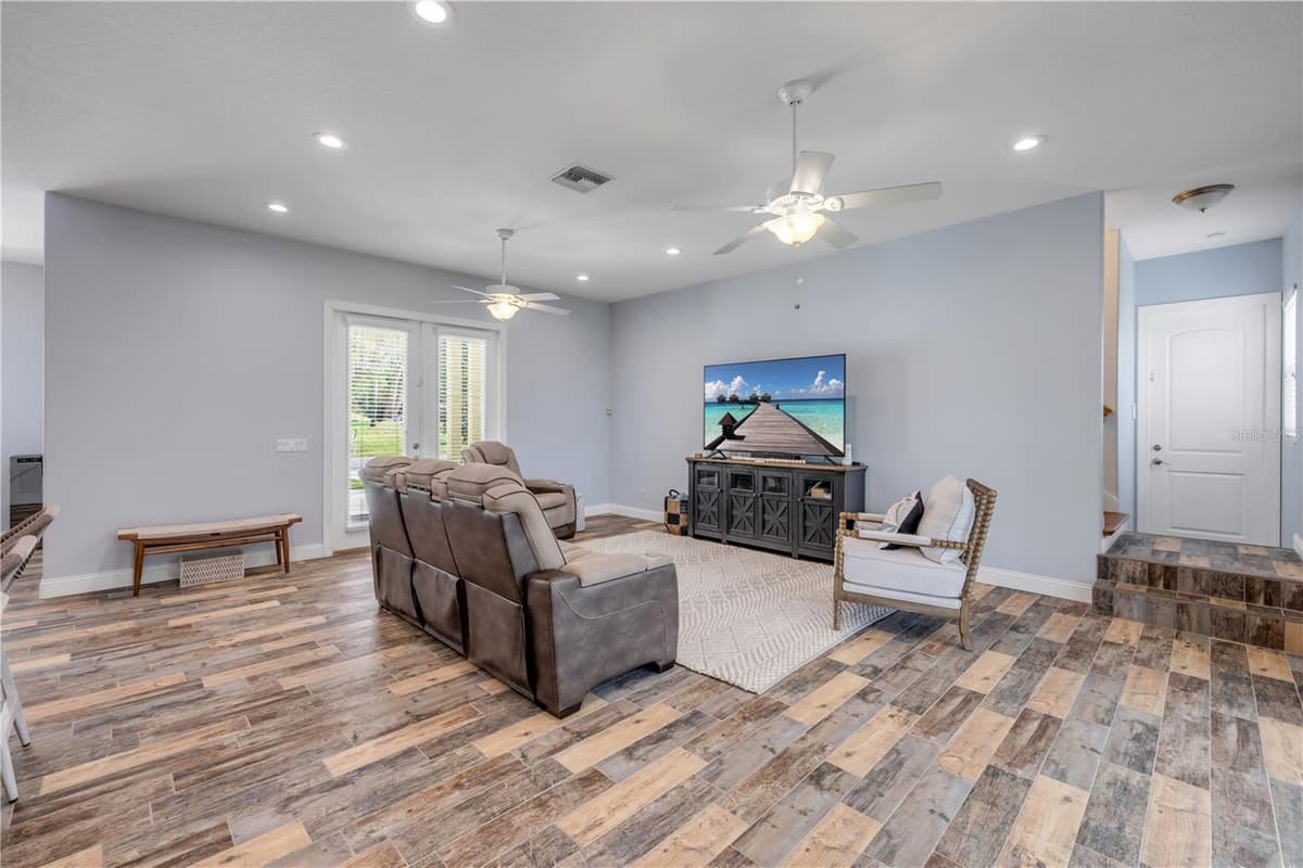 1804 SAXON DRIVE — photo 24 of 73