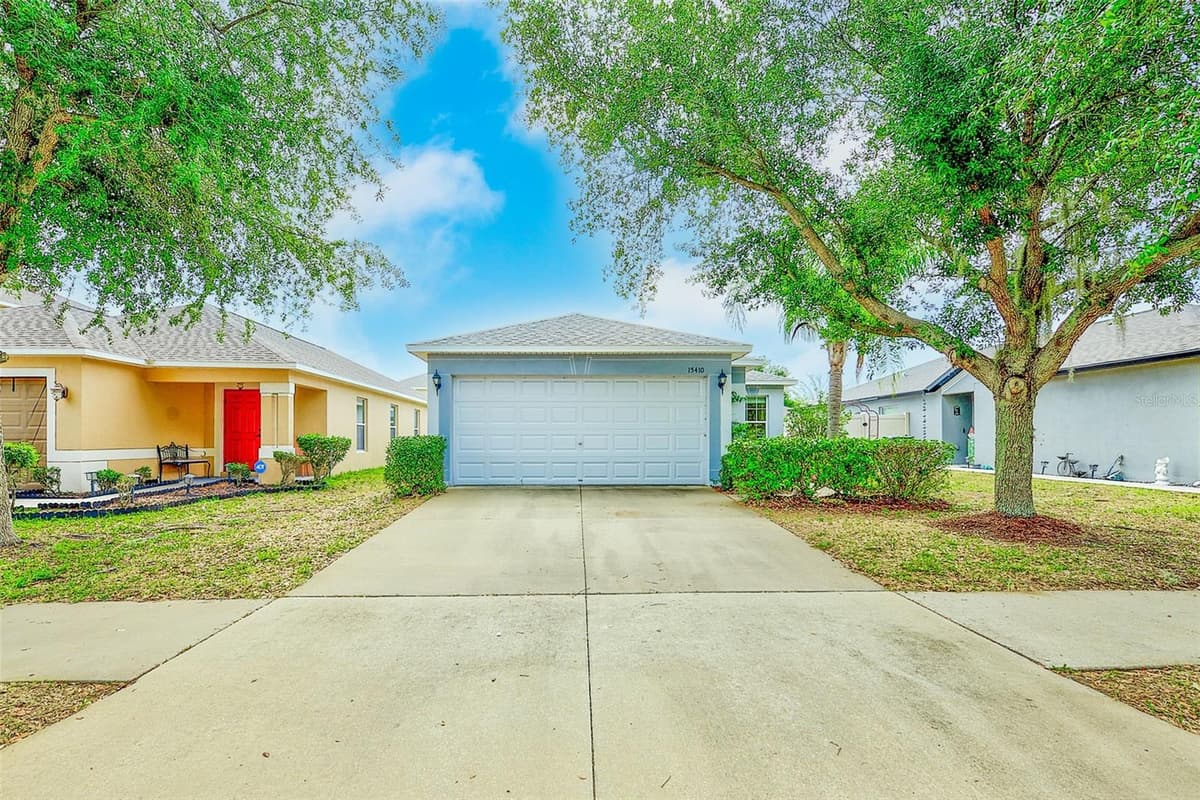 15410 QUAIL WOODS PLACE — photo 2 of 41