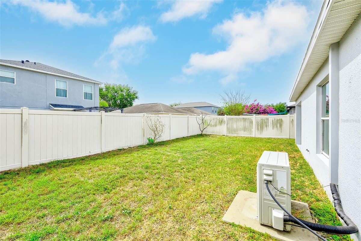 15410 QUAIL WOODS PLACE — photo 32 of 41