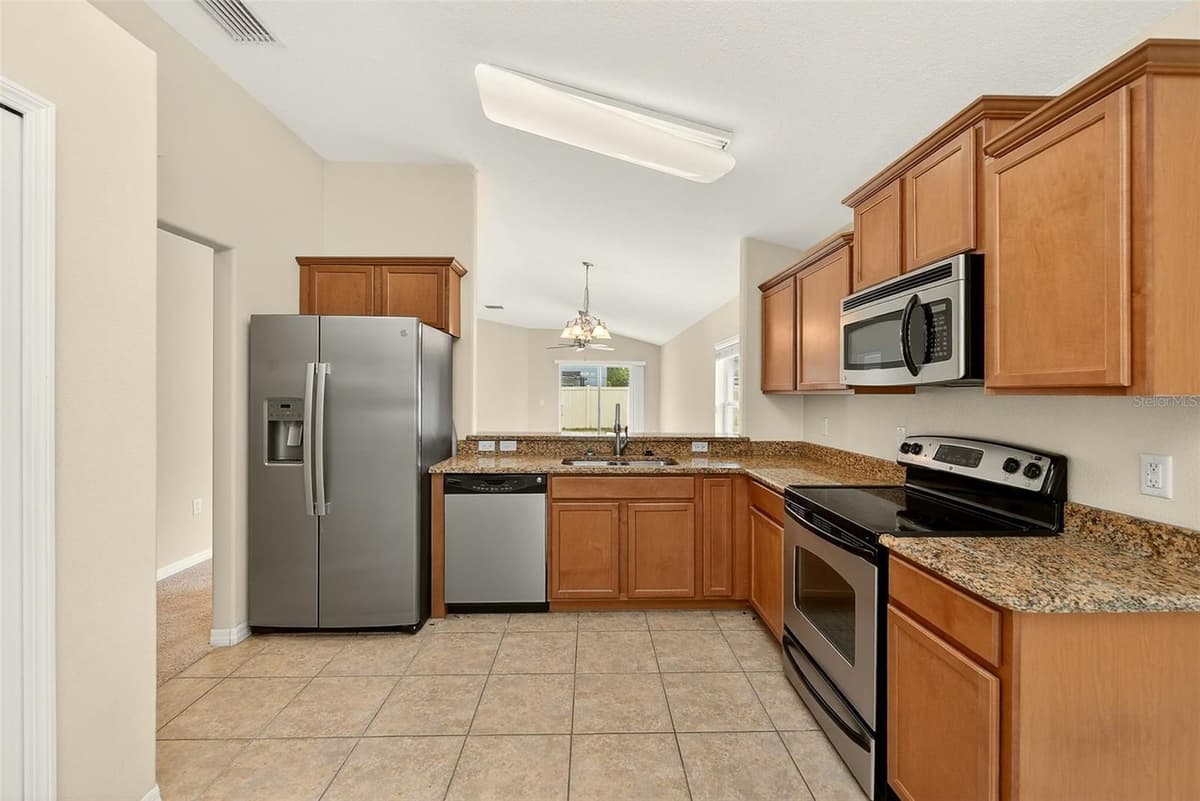 15410 QUAIL WOODS PLACE — photo 14 of 41