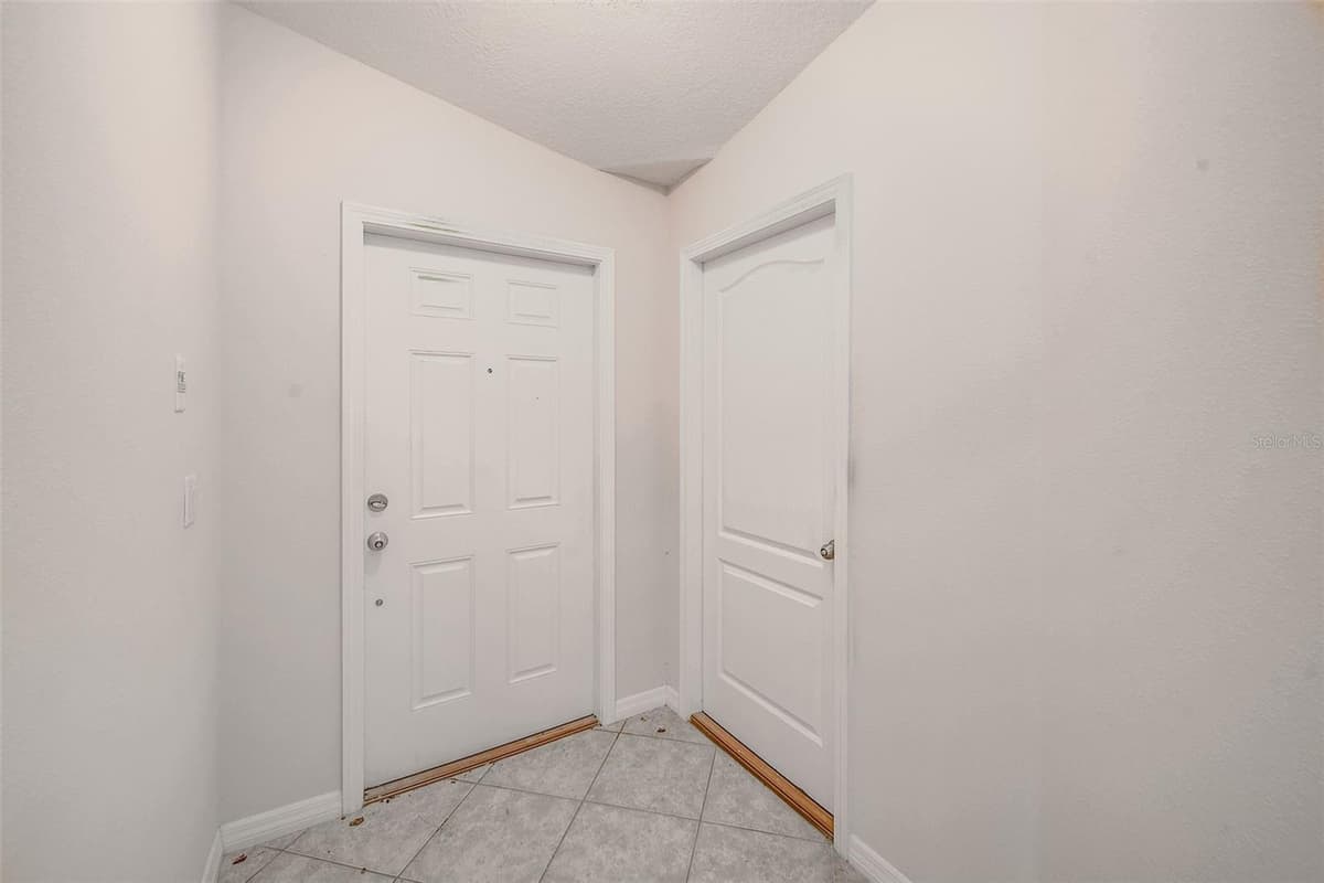 15410 QUAIL WOODS PLACE — photo 6 of 41