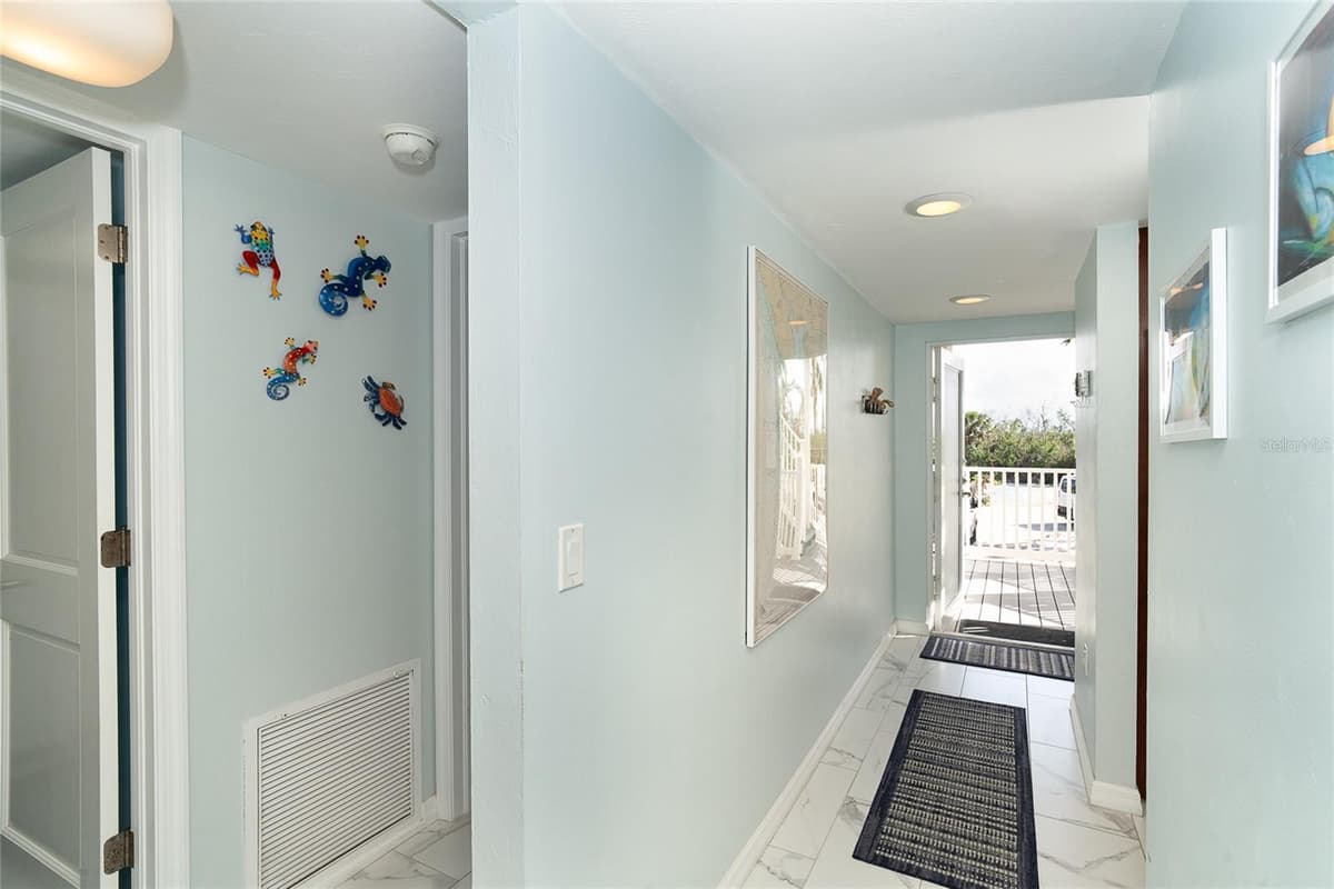 7466 PALM ISLAND DRIVE — photo 7 of 28