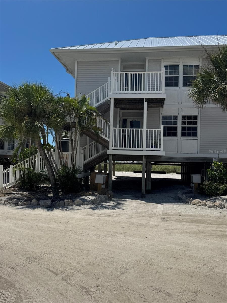 7466 PALM ISLAND DRIVE — photo 2 of 28