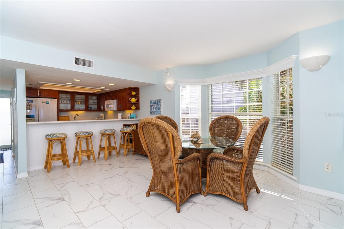 7466 PALM ISLAND DRIVE — photo 15 of 28