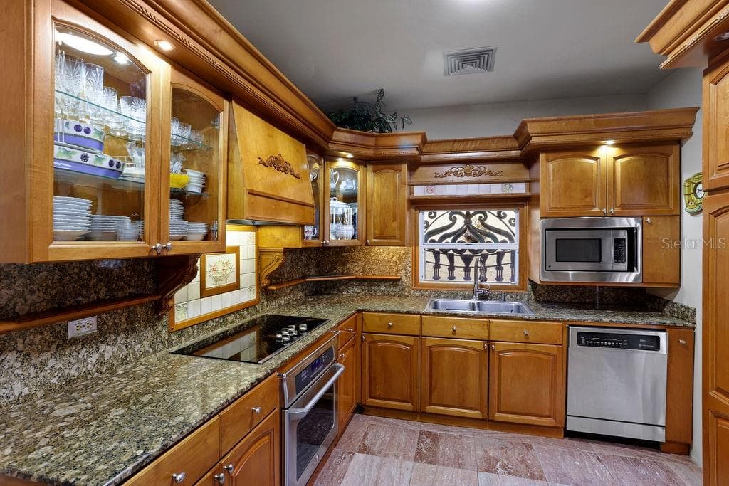 1404 VILA MAYO — photo 10 of 17