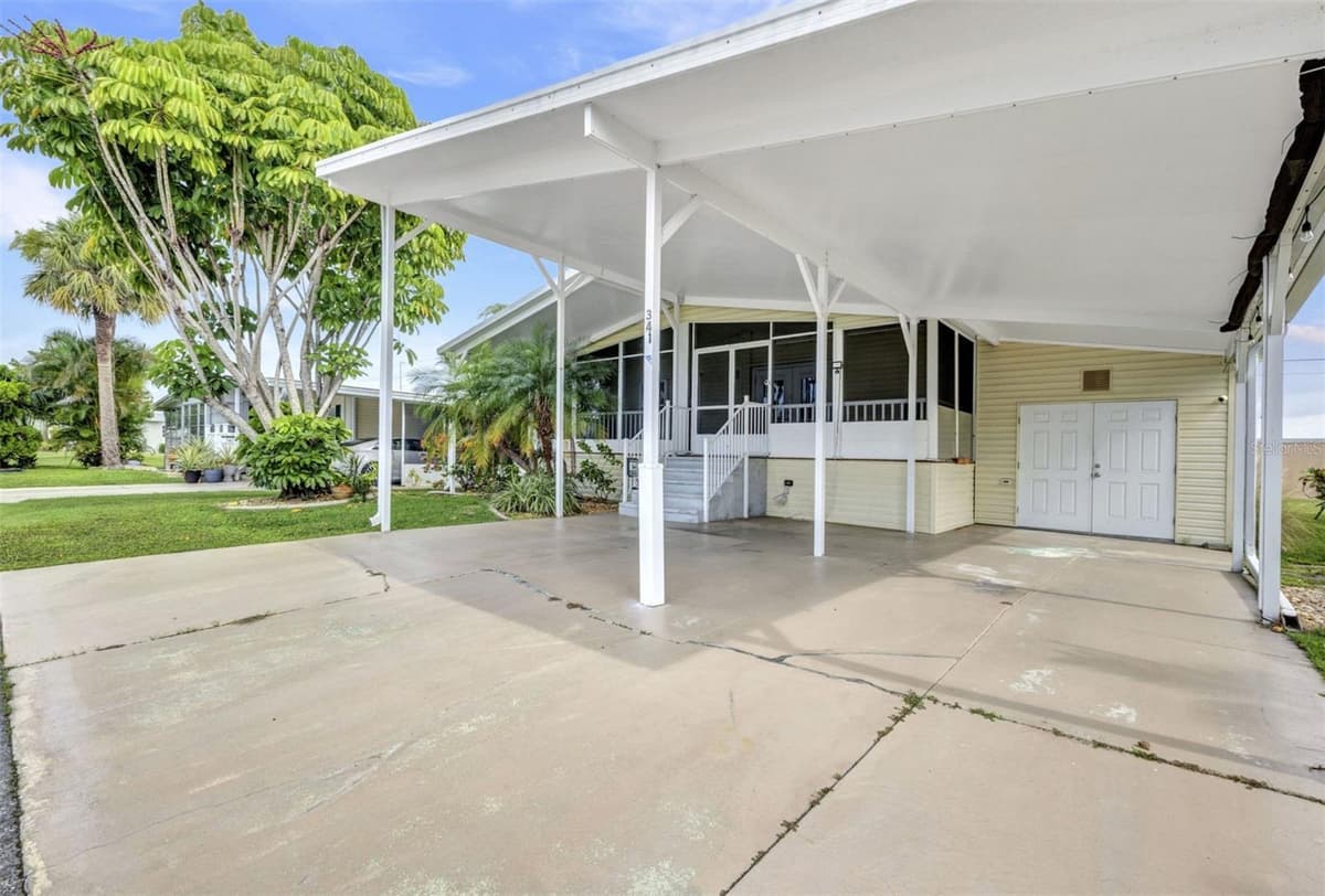 2100 KINGS HWY — photo 1 of 71
