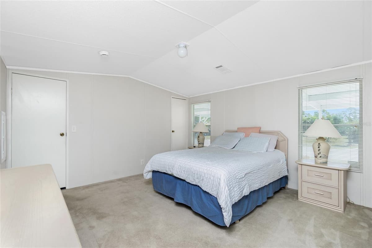 7364 TISA AVENUE — photo 14 of 41