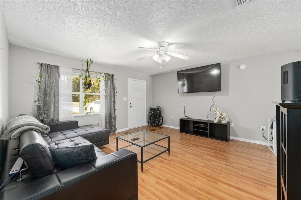 3601 35TH COURT — photo 5 of 21