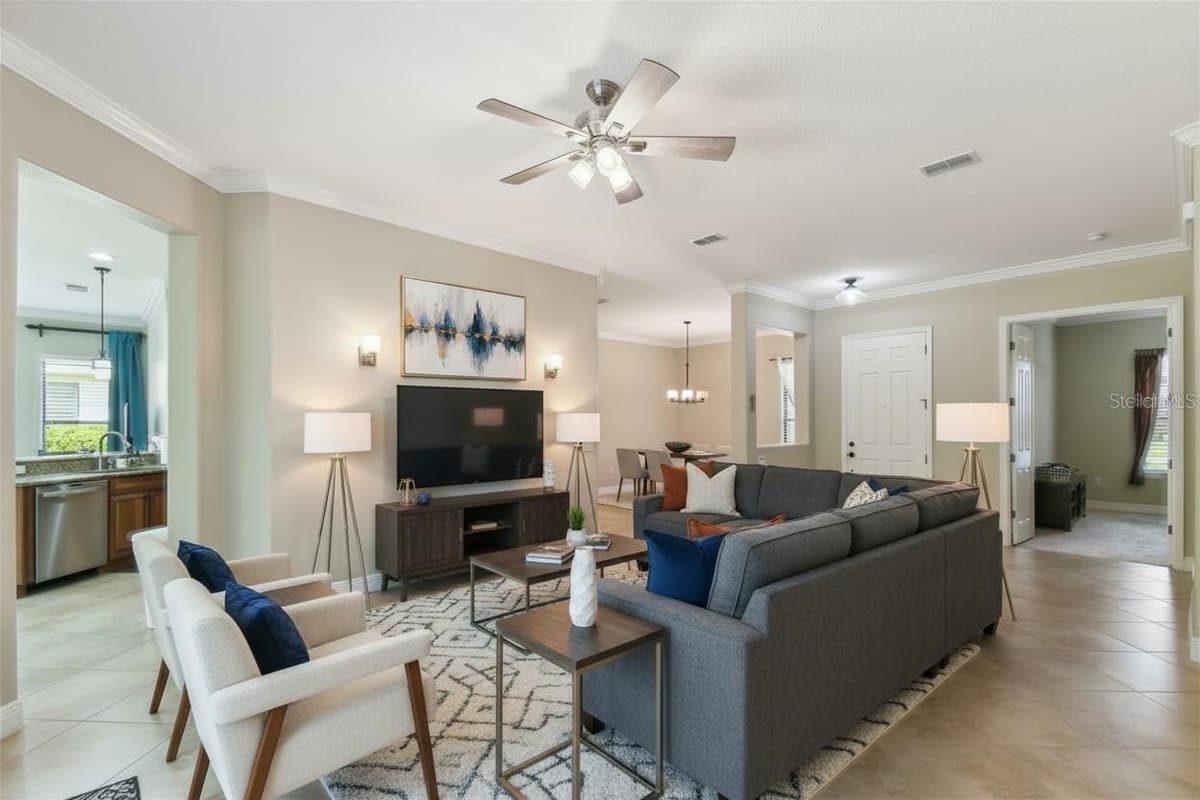 429 VILLA PARK ROAD — photo 4 of 59
