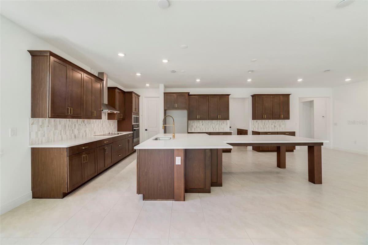 3057 WATER CLOVER COURT — photo 4 of 23