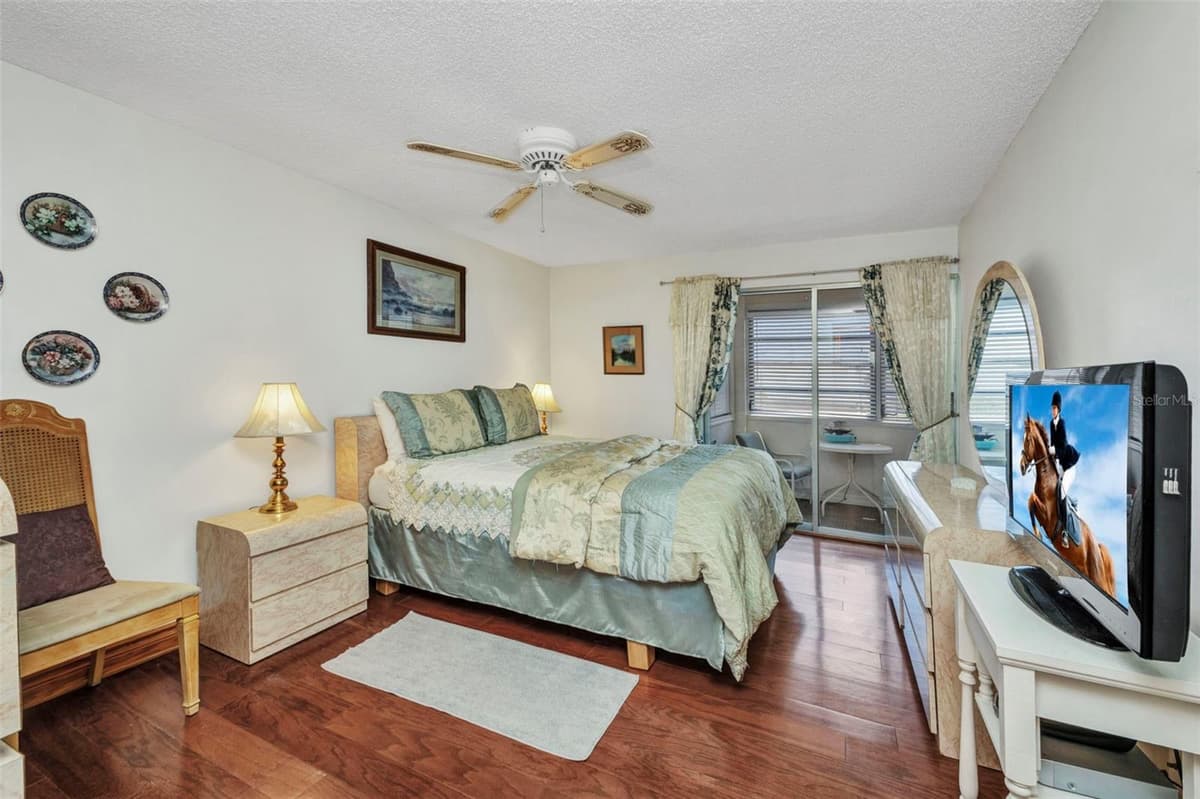22375 EDGEWATER DRIVE — photo 19 of 58