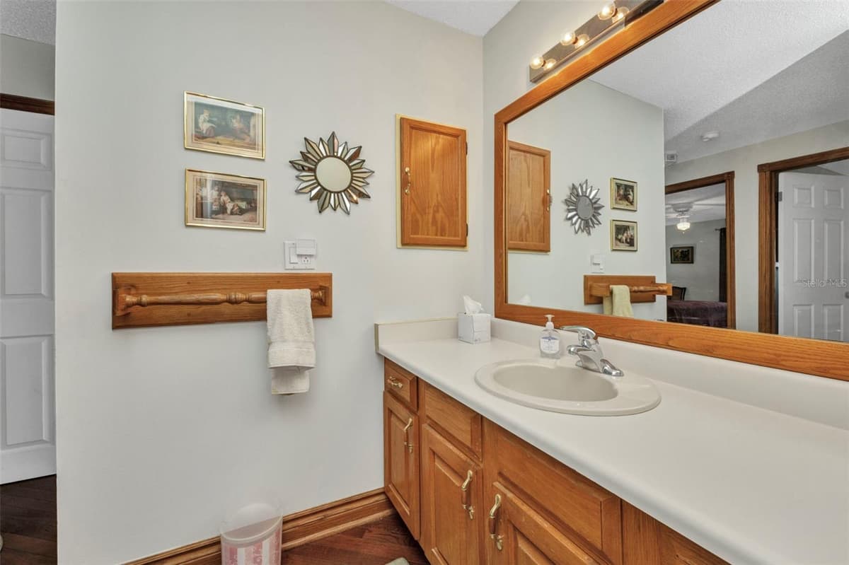 22375 EDGEWATER DRIVE — photo 18 of 58