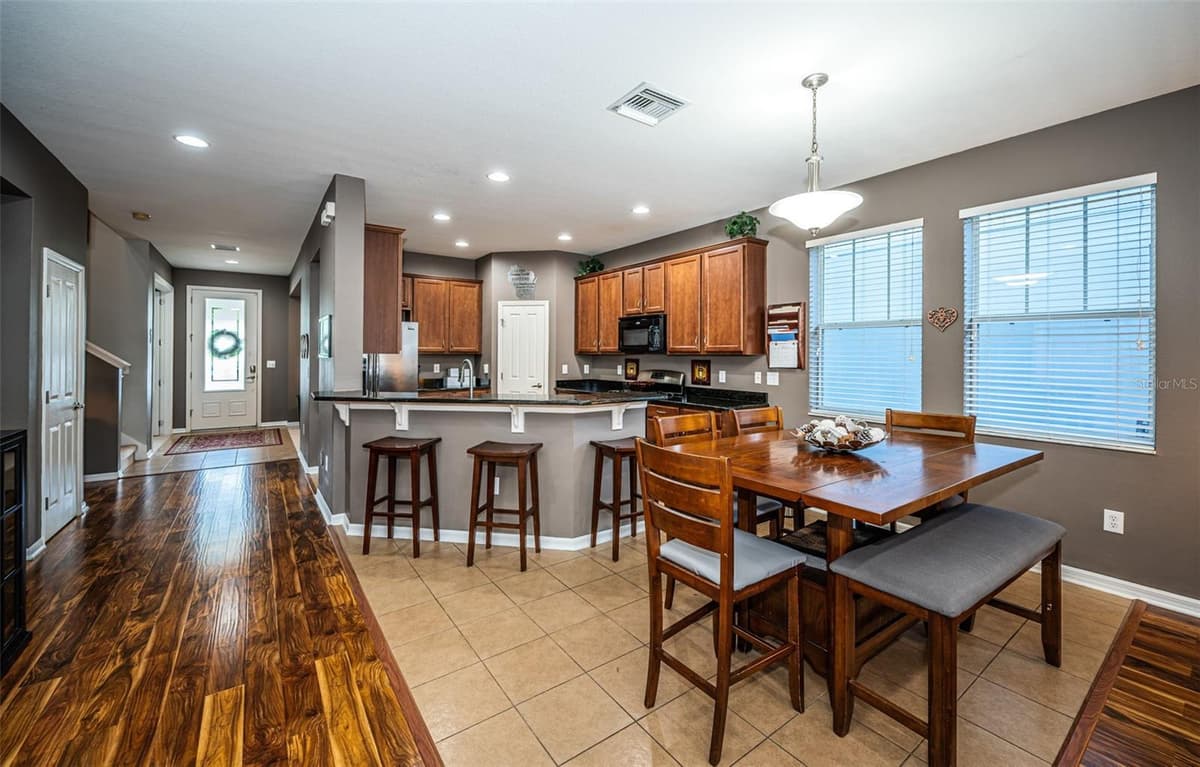 3515 ALBRITTON STREET — photo 11 of 63