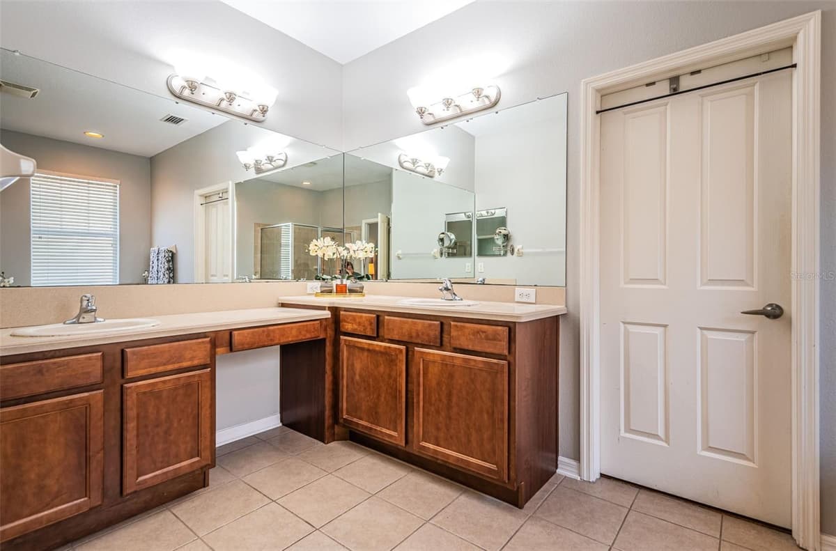 3515 ALBRITTON STREET — photo 7 of 63