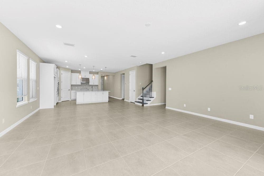7052 FOXBORO WAY — photo 5 of 26
