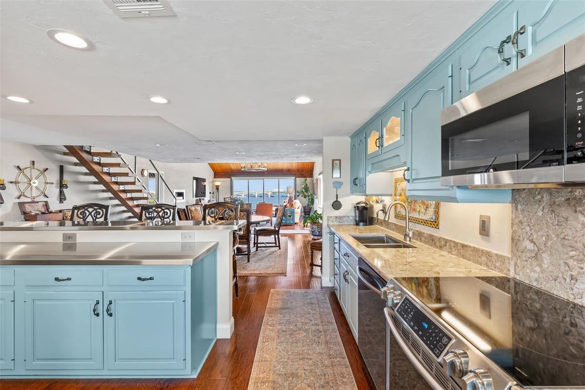 761 MARINA POINT DRIVE — photo 8 of 100