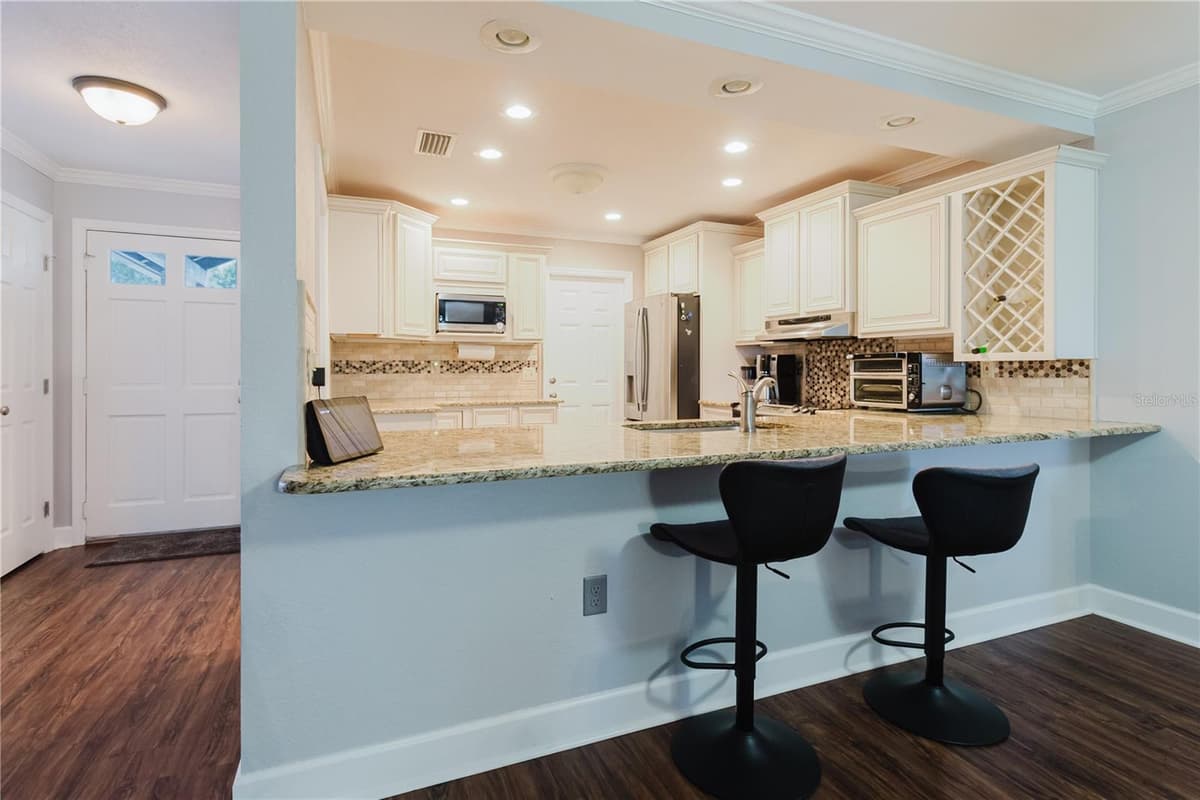 2858 PALO VERDE DRIVE — photo 7 of 34
