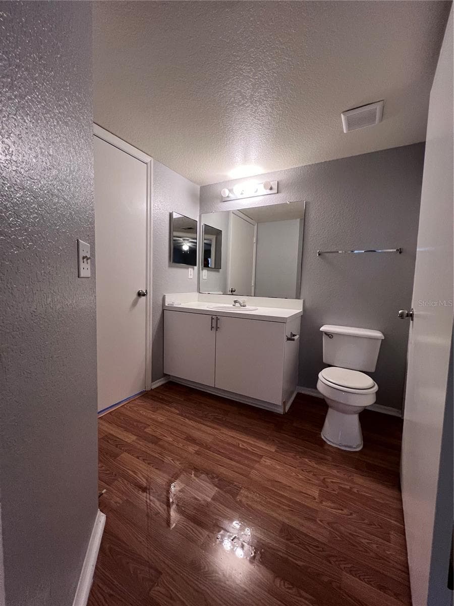 2202 KEY WEST COURT — photo 18 of 33