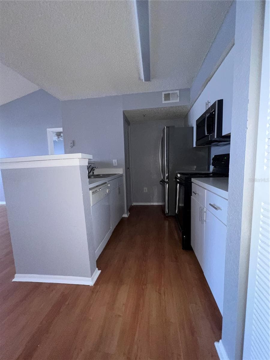 2202 KEY WEST COURT — photo 8 of 33