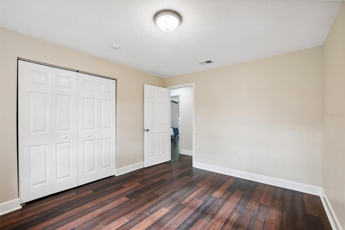 6005 IKE SMITH ROAD — photo 17 of 48