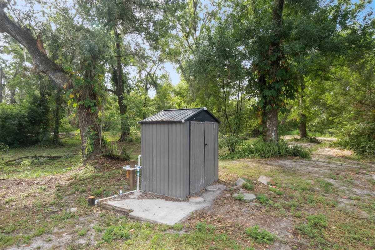 6005 IKE SMITH ROAD — photo 33 of 48