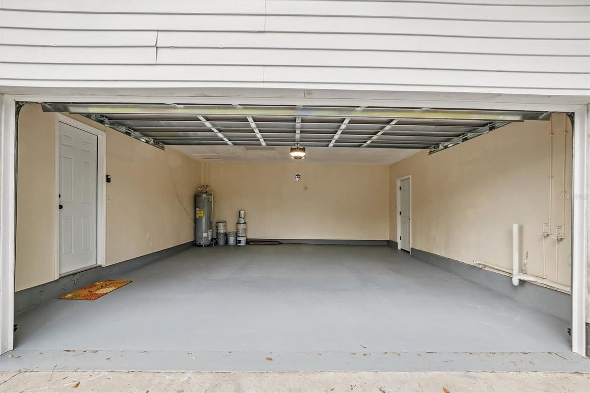 6005 IKE SMITH ROAD — photo 10 of 48