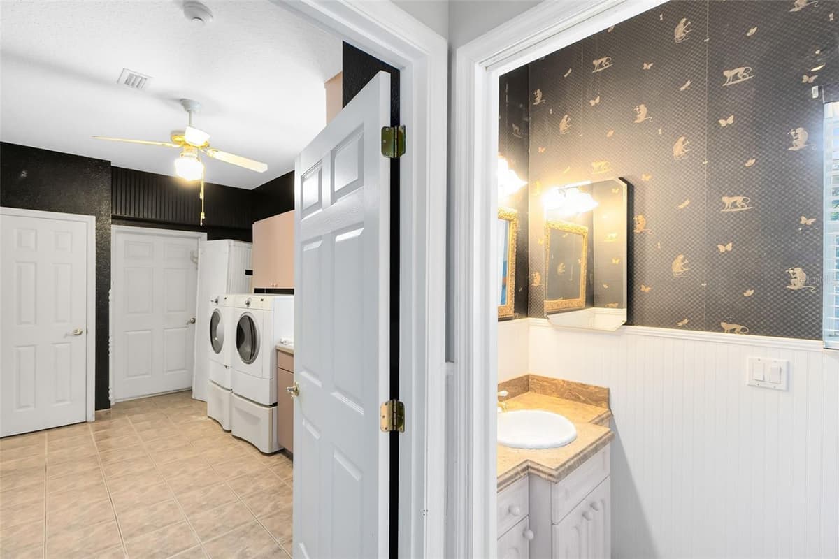 910 CYPRESS AVENUE — photo 31 of 61