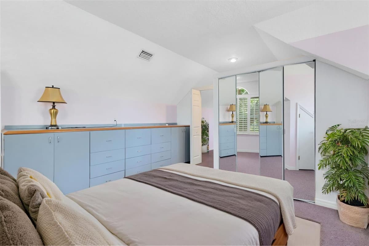 910 CYPRESS AVENUE — photo 39 of 61