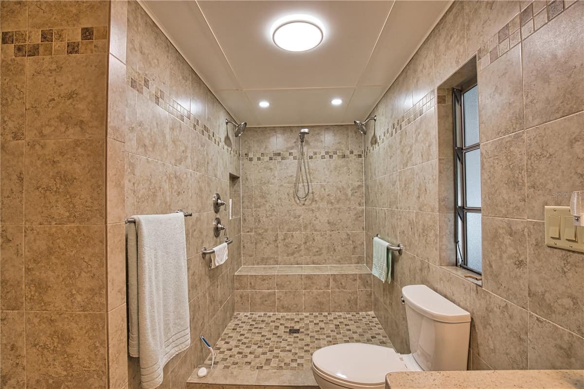 108 LA PALOMA — photo 47 of 57