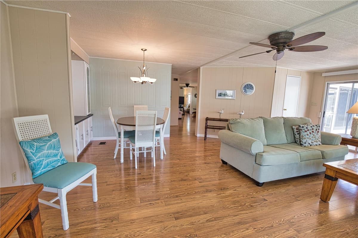 108 LA PALOMA — photo 27 of 57
