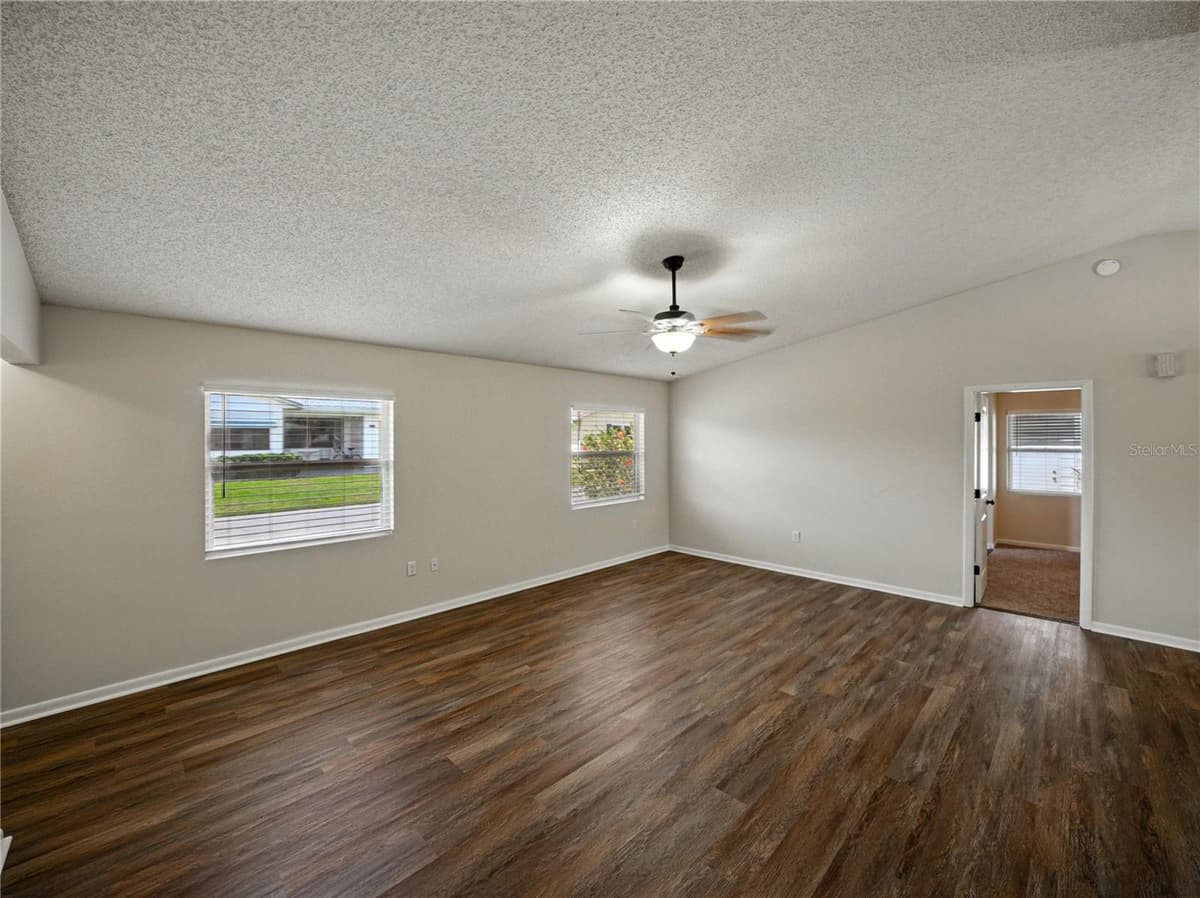 4965 GOLDENVIEW LANE — photo 17 of 55
