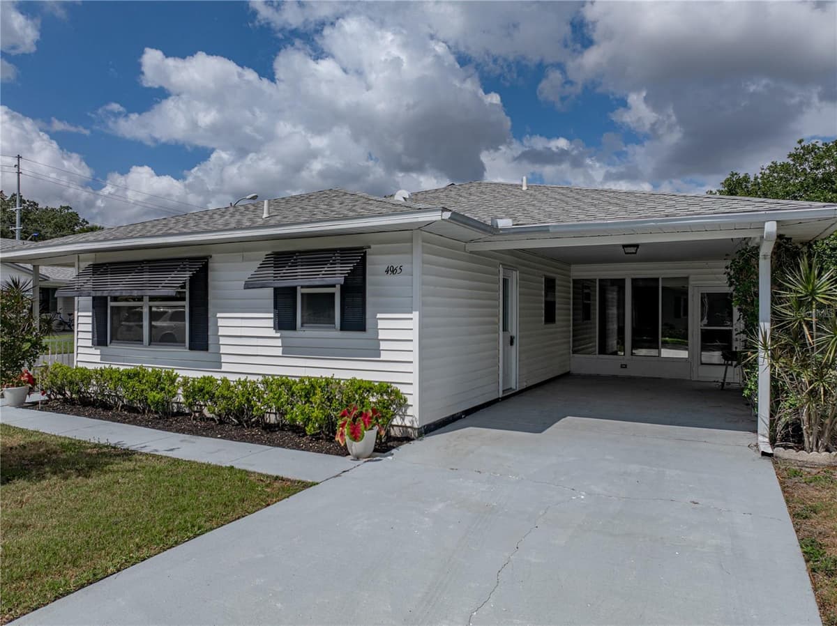 4965 GOLDENVIEW LANE — photo 6 of 55