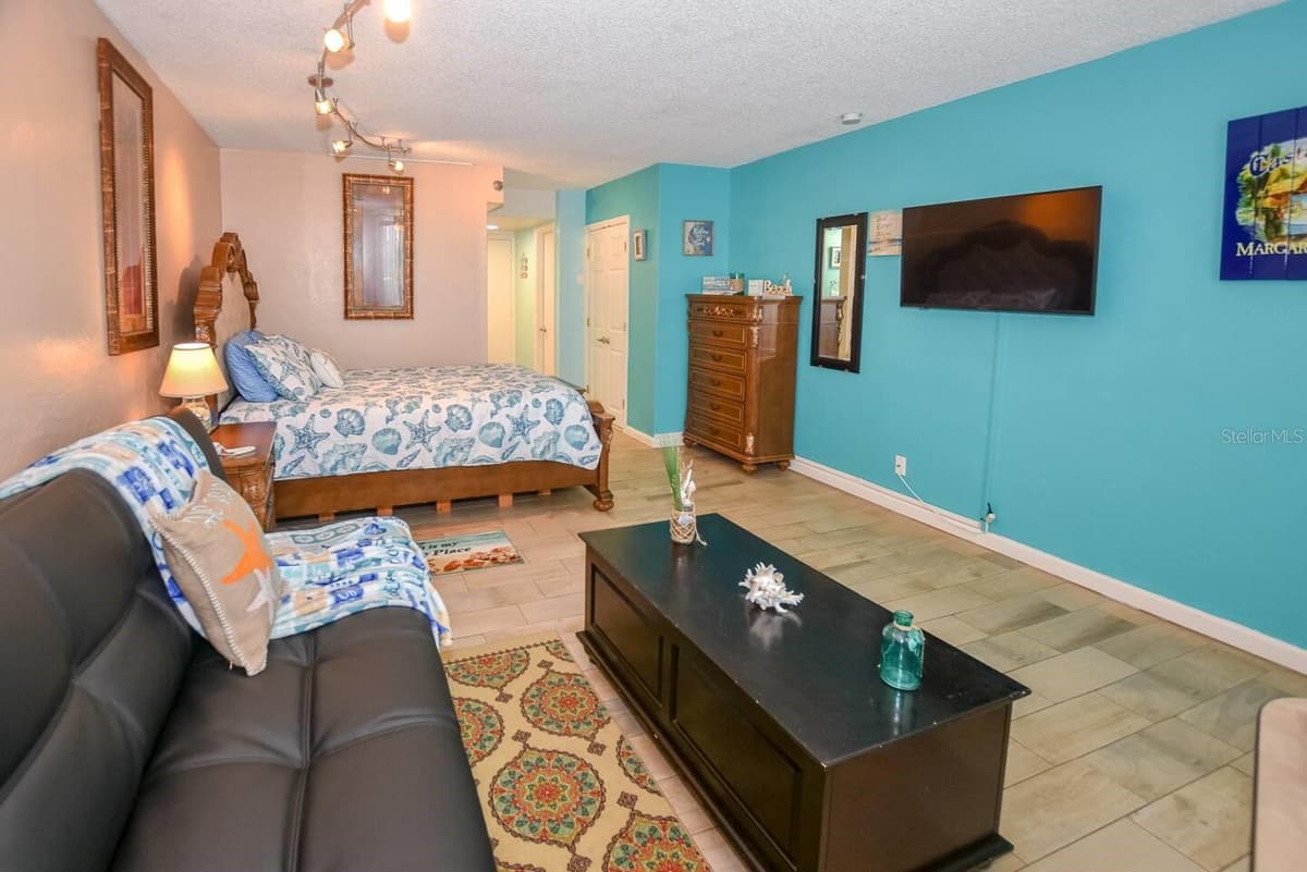 313 ATLANTIC AVENUE — photo 13 of 16