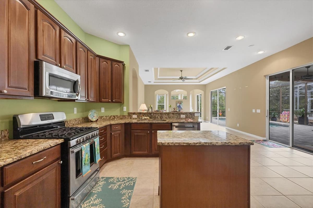 1241 CREEK NINE DRIVE — photo 13 of 70