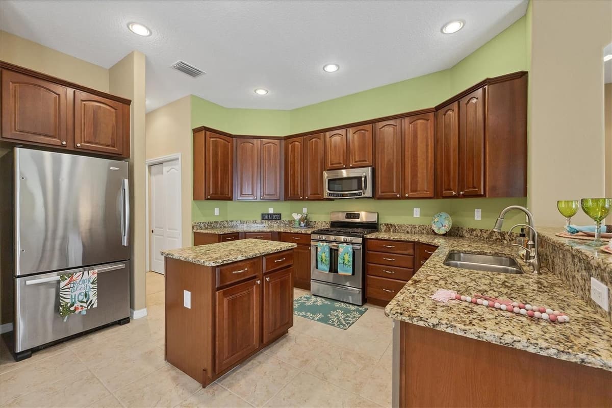 1241 CREEK NINE DRIVE — photo 11 of 70