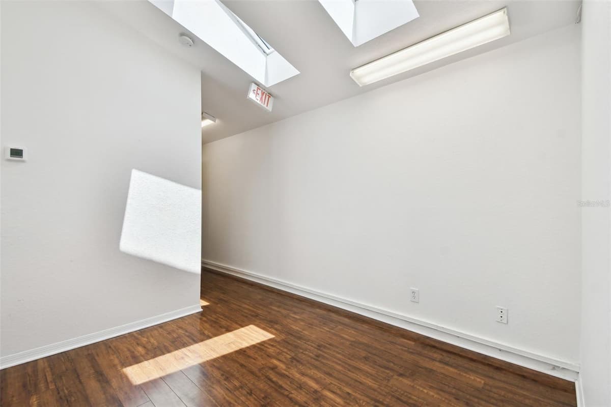 670 2ND STREET — photo 5 of 5