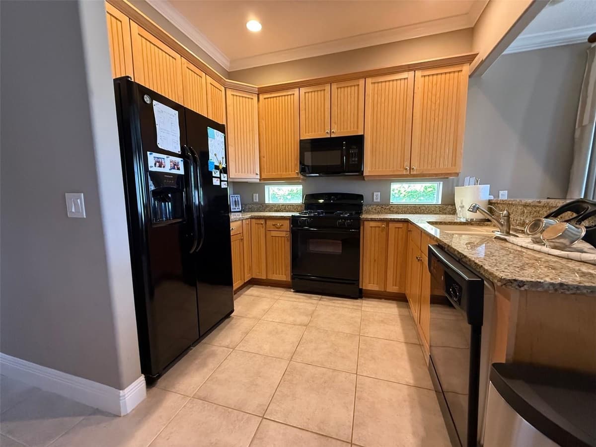 1514 EUSTON DRIVE — photo 6 of 25