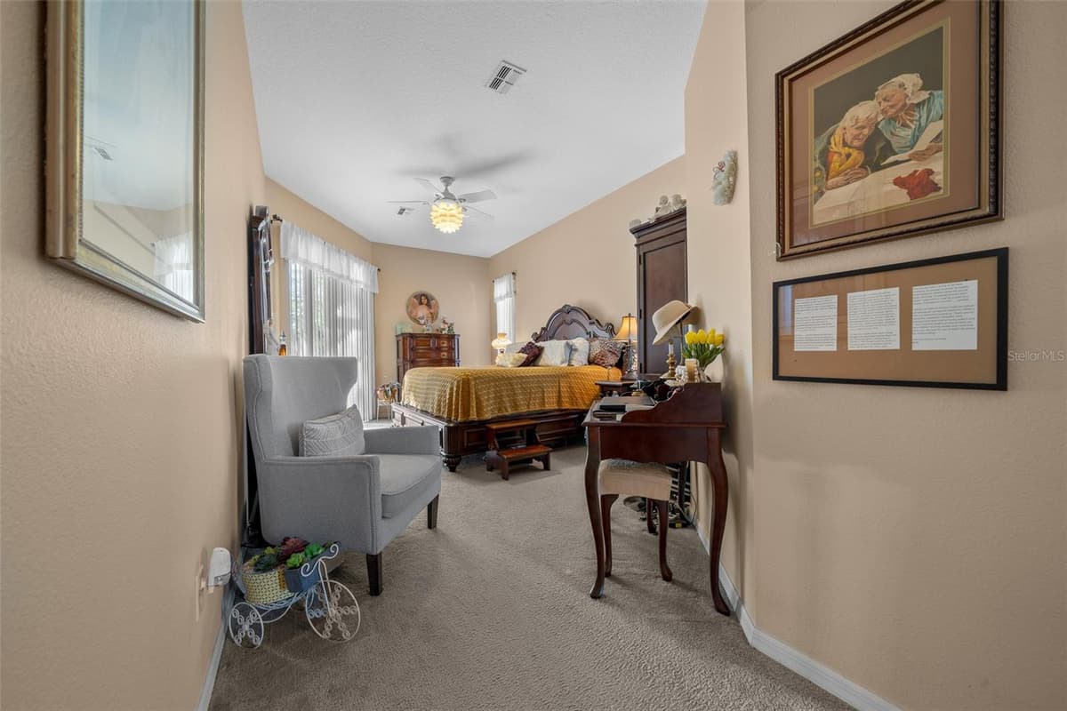 9 GREVILLEA COURT — photo 17 of 47