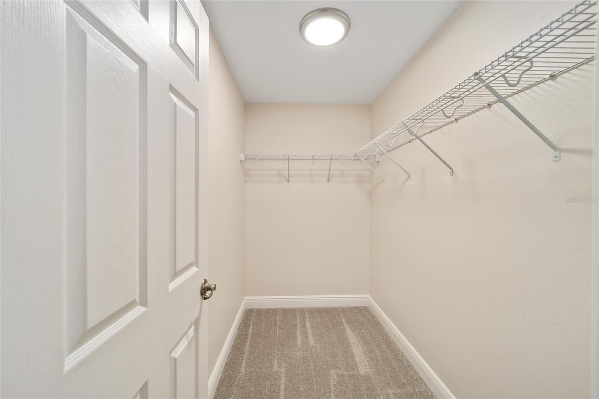 2398 DEVON DRIVE — photo 13 of 23