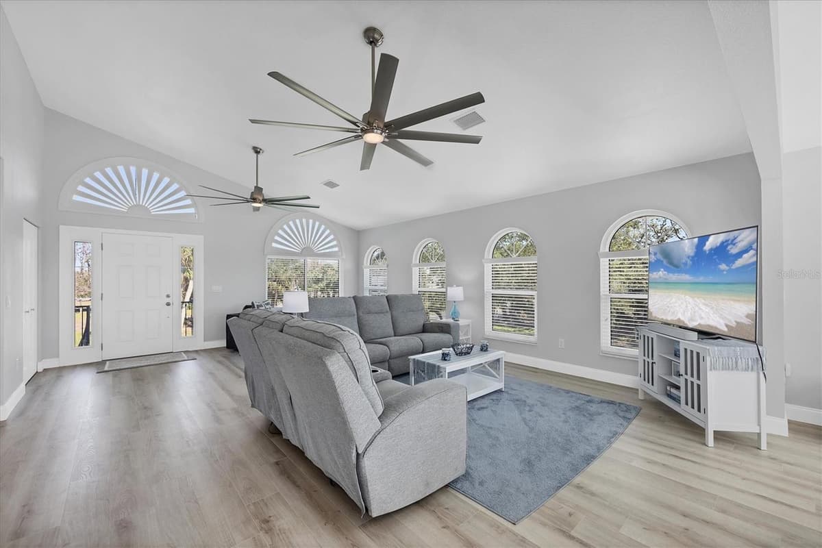 10500 SHERMAN STREET — photo 14 of 60