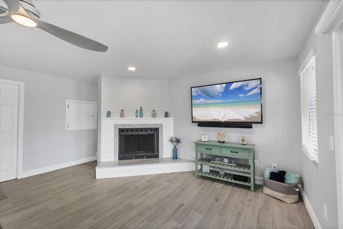 10500 SHERMAN STREET — photo 27 of 60