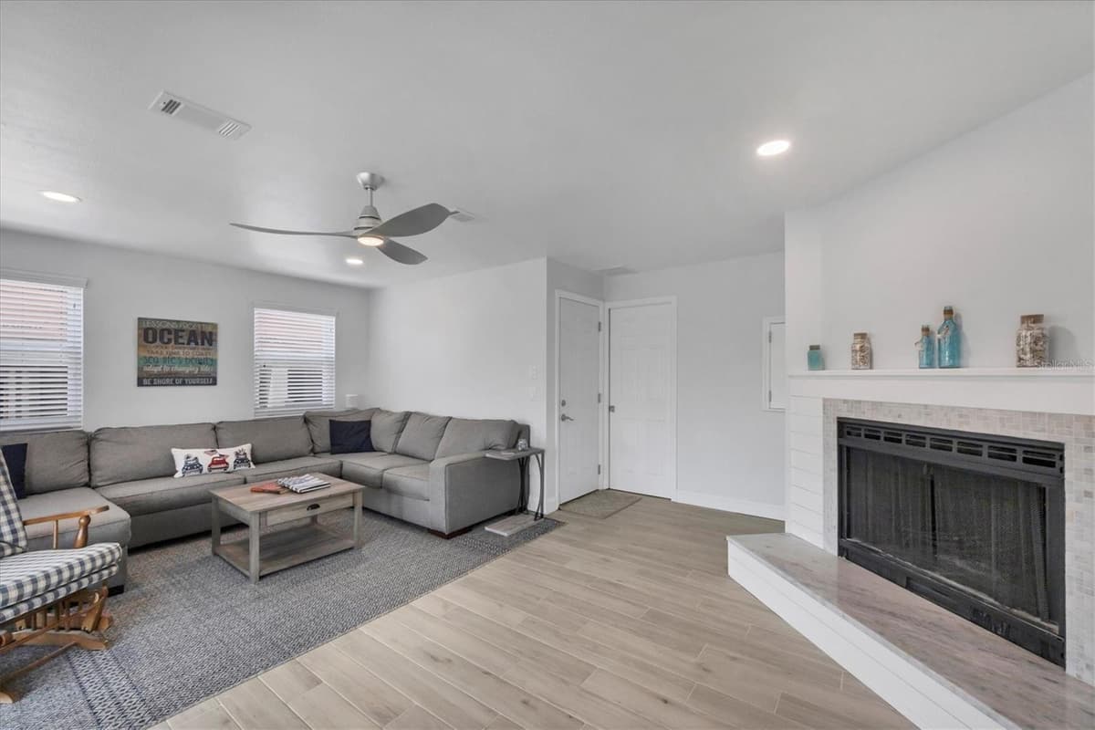 10500 SHERMAN STREET — photo 26 of 60